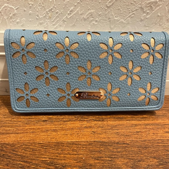 Wallet - Picture 1 of 1